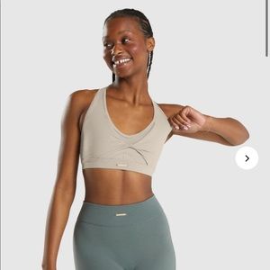 Whitney Simmons V3 sports bra